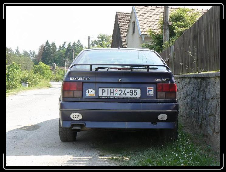 Dalí snímek