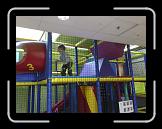 29092007307 * 2592 x 1944 * (835KB)
